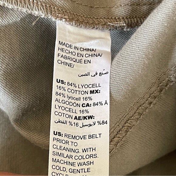 White House Black Matket Women’s Palm Print UtilityJacket Size 6 Roll Tab Sleeve - Picture 10 of 10